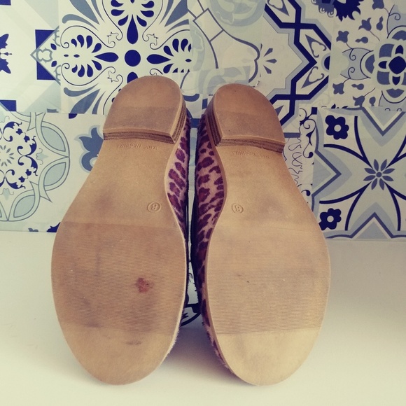 Very cute leopard print boat shoes/loafer - Picture 3 of 3